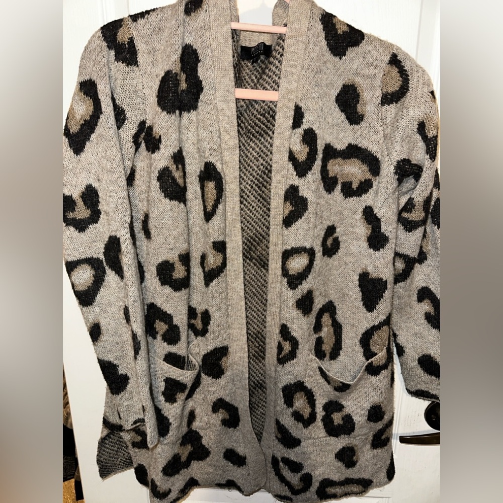 Modern canvas Leopard Print Open Front women’s Sweater cardigan Sz Small NWOT